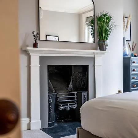 別荘 14 Castlegate *